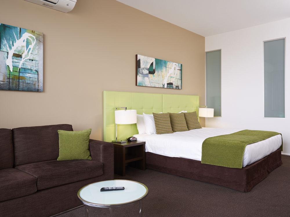 Quest Caroline Springs Aparthotel Екстериор снимка