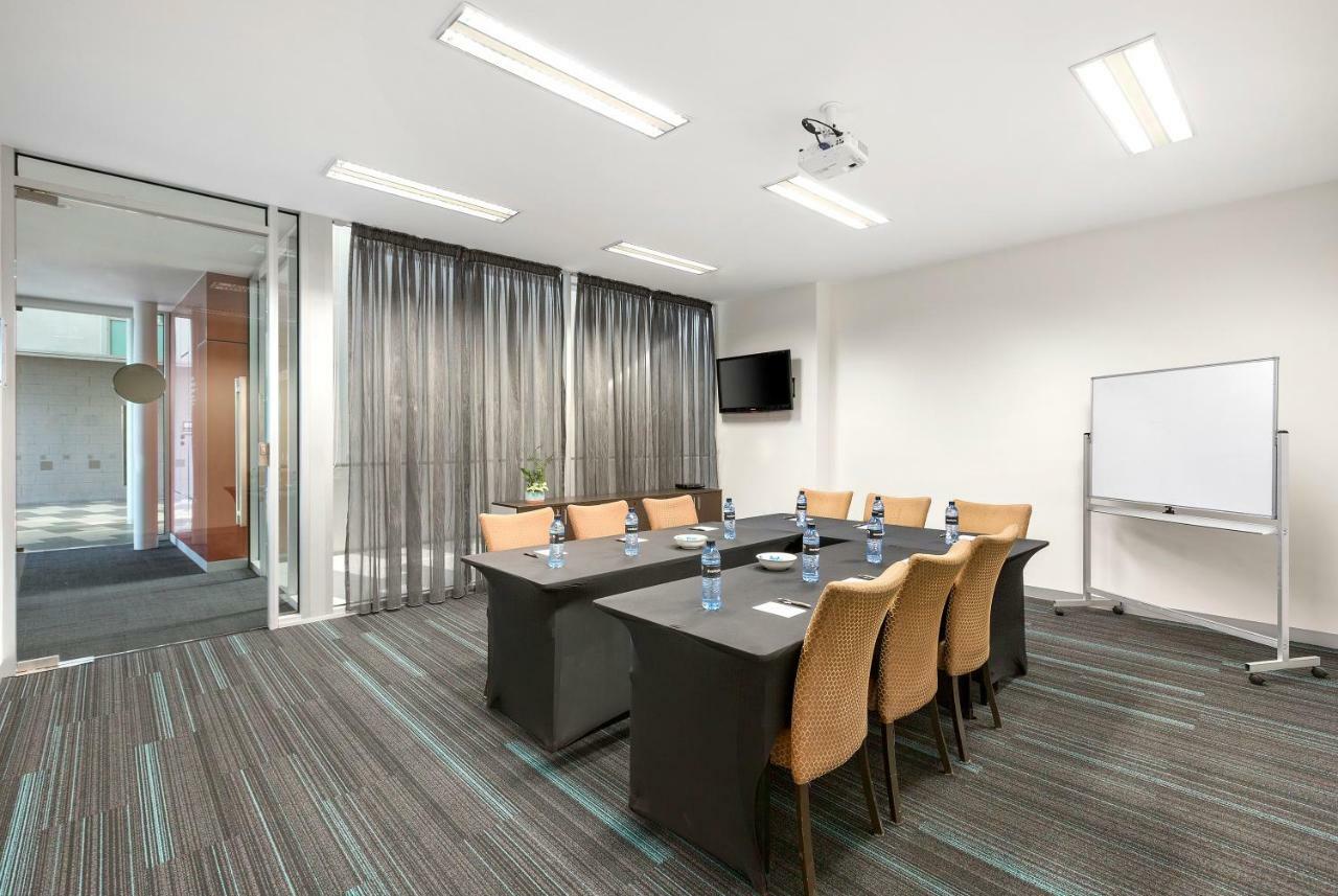 Quest Caroline Springs Aparthotel Екстериор снимка